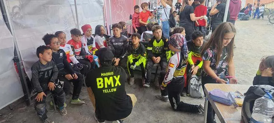 Club Bmx Yellow Mad Madrid clases de BMX